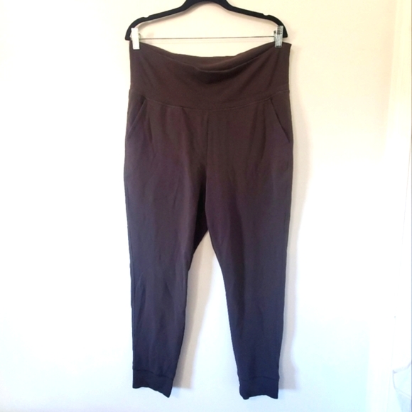 Old Navy Joggers - Picture 2 of 6